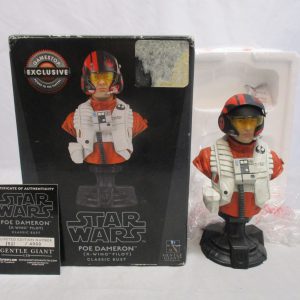 Star Wars Gentle Giant Poe Dameron X-Wing Pilot Bust