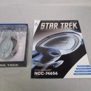 Eaglemoss Star Trek U.S.S.Voyager NCC-74656 & Magazine