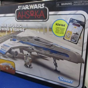 Star Wars Vintage Collection -Ahsoka New Republic E-Wing & KE4-N4