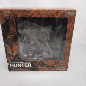 Revoltech Monster Hunter Hunter Male Swordsman