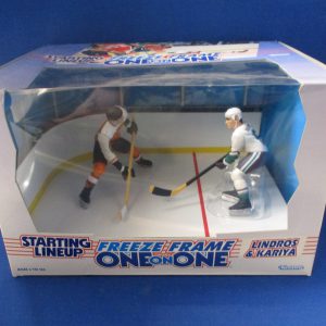 Starting Lineup Freeze Frame One on One Kariya vs Lindross