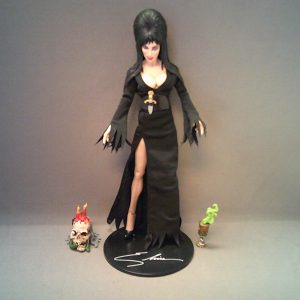 NECA Elvira Mistress of the Dark