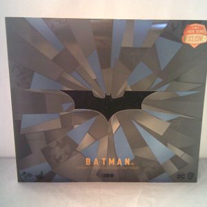 Hot Toys MMS697 WB 100 Exclusive 1/6 Batman