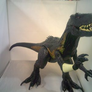 Jurassic World Gigantic Trackers Black and Gold